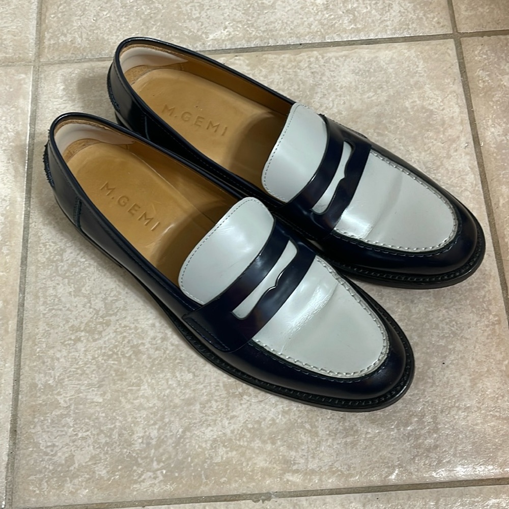 9.5 (40.5 European) M. Gemi Italian penny Loafers, Navy/Clay